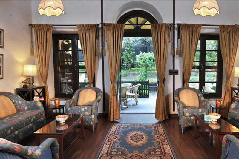 Welcomheritage Connaught House Mount Abu Bagian luar foto